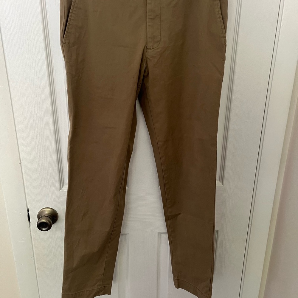 Banana Republic Men’s Tan Chinos